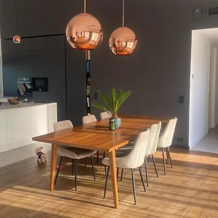 Suure Terrassiga Maja Raamal Dom wakacyjny